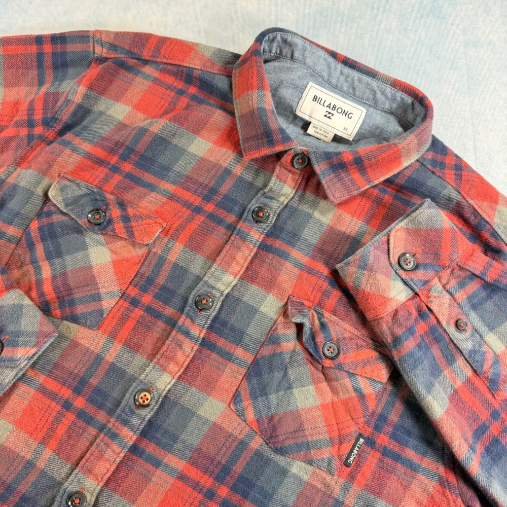 Billabong Flannel Shirt Mens XL Red Blue Plaid Excellent Long Sleeve Cotton